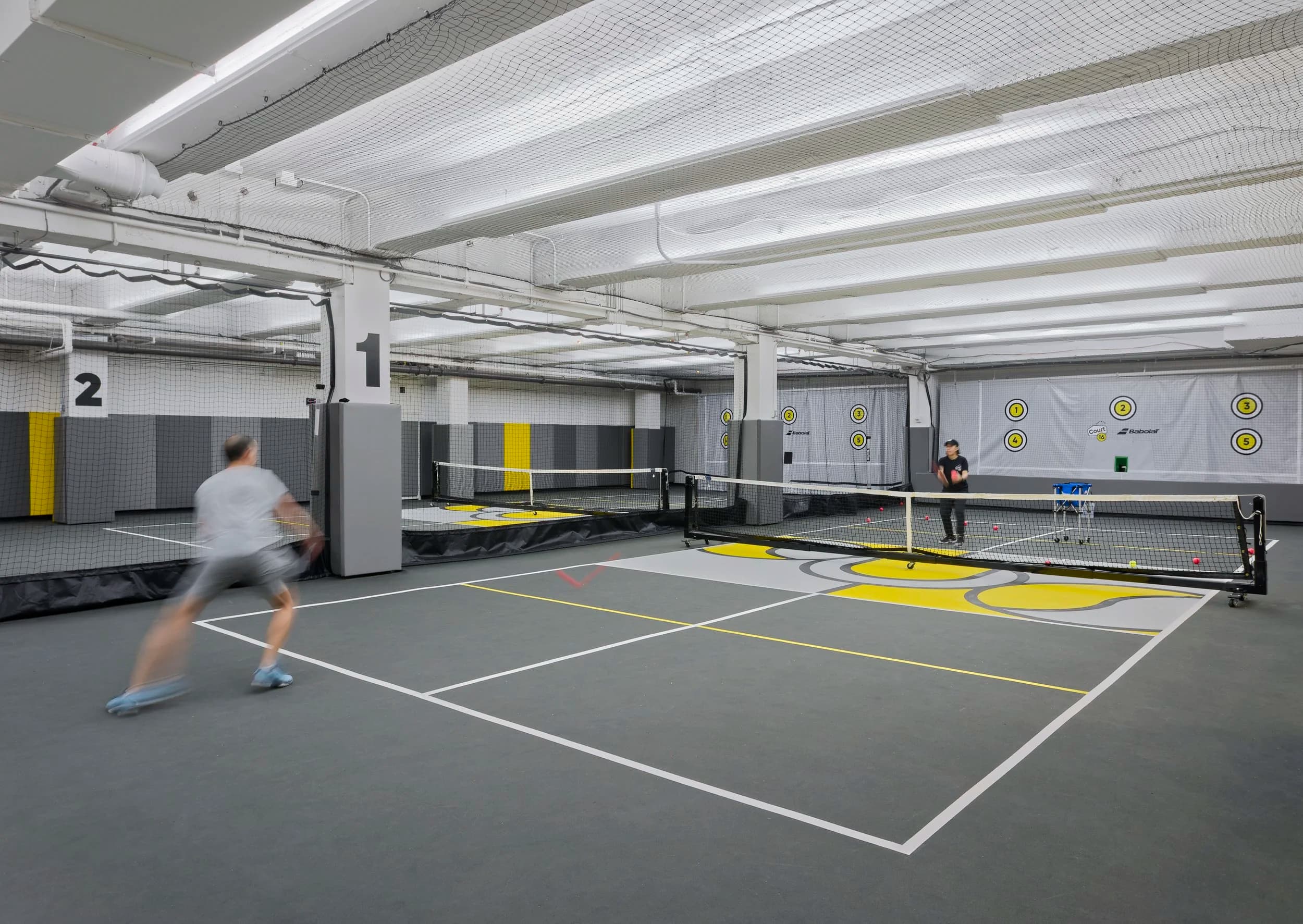 Tennis courts at Court 16 FiDi