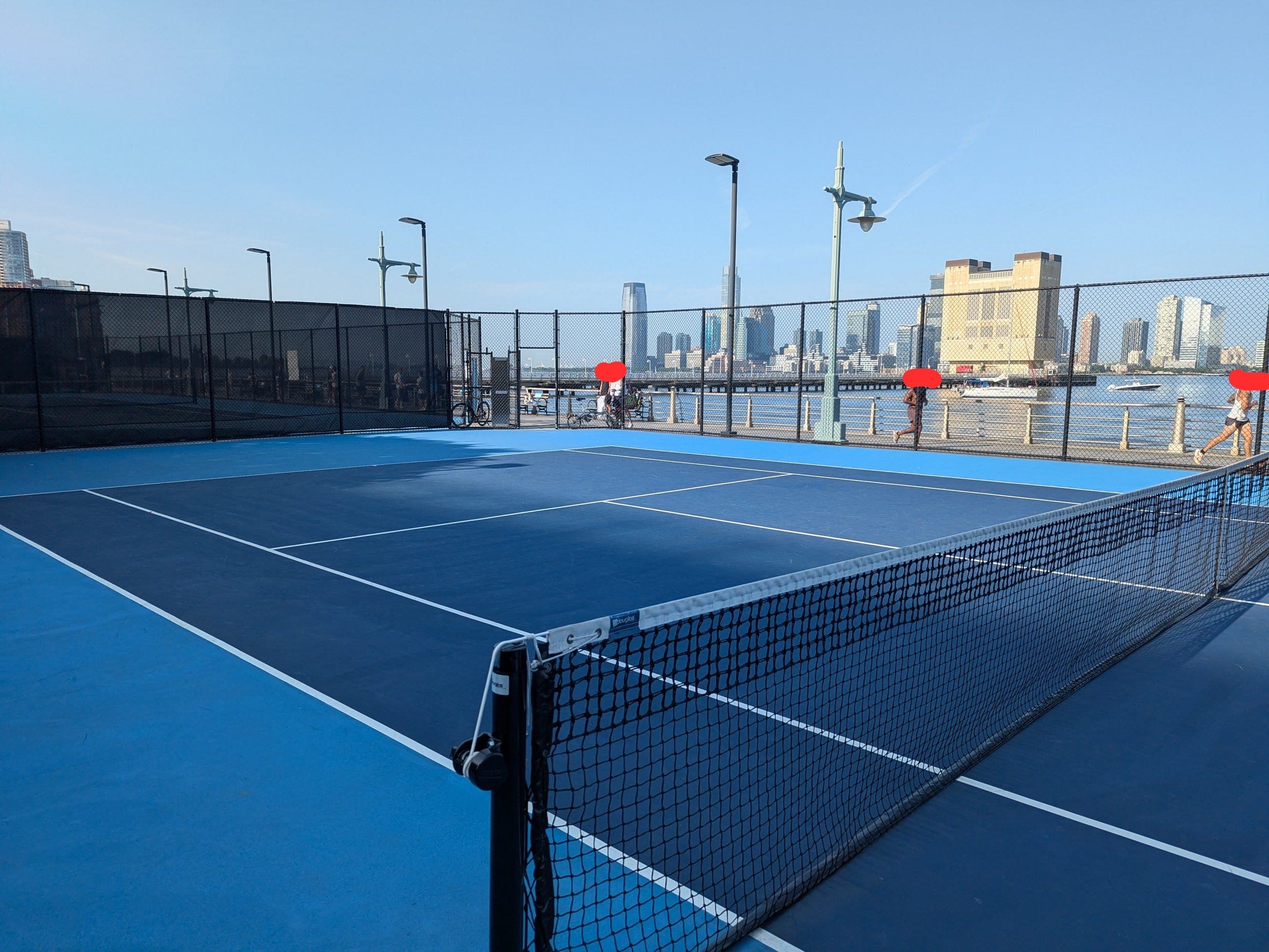 Tennis courts at Hudson River Park (Pier 40)
